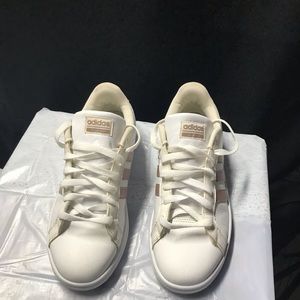 adidas Women's Sneakers in White and Pink